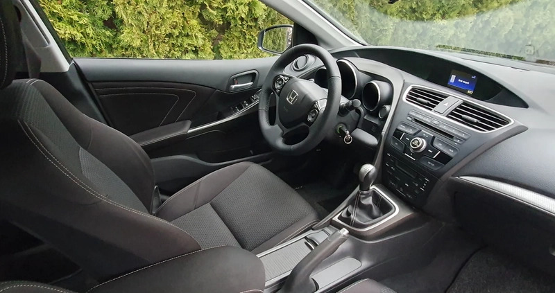 Honda Civic cena 39900 przebieg: 130000, rok produkcji 2015 z Rybnik małe 529